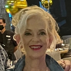 Shelley Halpern Evans